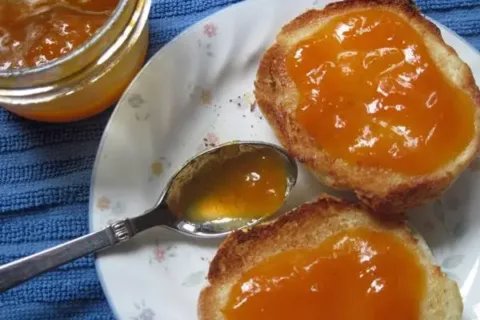A sárgabarack lekvár receptje, amely minden falubelit elvarázsolt