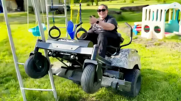 Fényképezőgépen elkapott legviccesebb pillanatok 😅 A hét legjobb kudarcai - Fényképezőgépen elkapott legviccesebb pillanatok A hét legjobb kudarcai
– videó