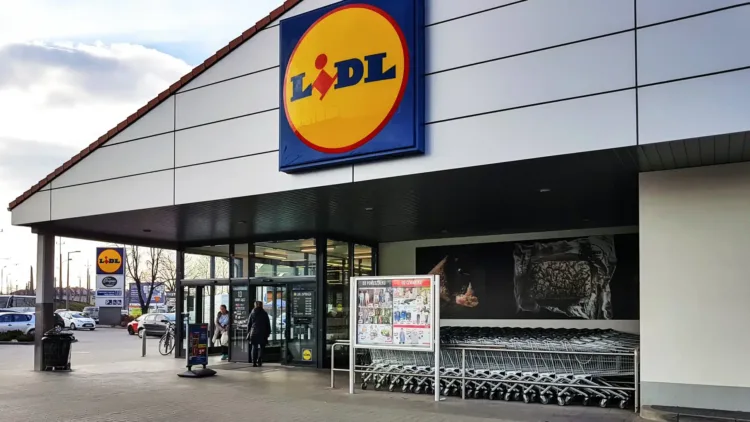 Elképesztő akciókkal célozza meg magyarok ezreinek az ebédlő asztalát a LIDL!