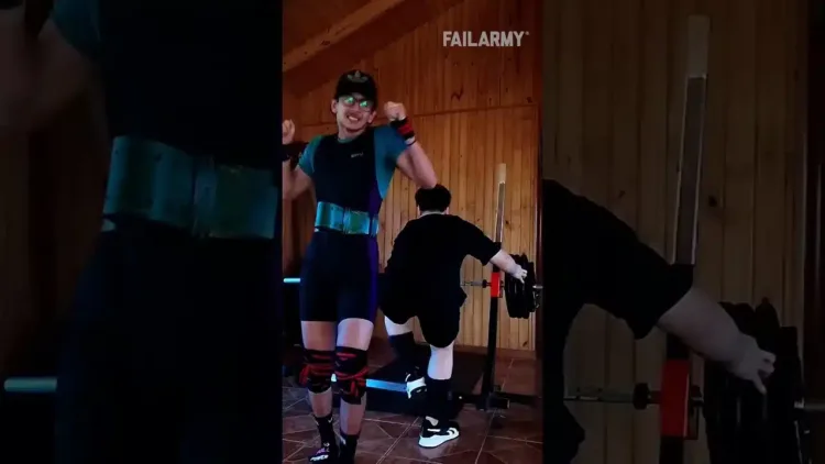 Vicces edzés sikertelen - videó Vicces edzés sikertelen
– videó