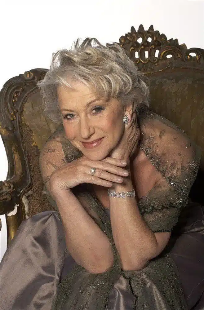 “Az öregedés egyik nagy ajándéka, hogy felfedezzük az egyedüllét csodálatos “Az öregedés egyik nagy ajándéka, hogy felfedezzük az egyedüllét csodálatos művé…