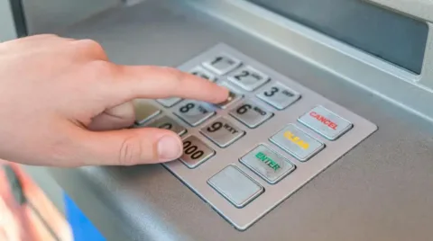 Így változik meg a készpénzfelvétel módja! Véget ér a hagyományos ATM-ek kora