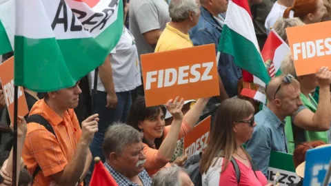 A Fidesz szavazók többsége Ukrajnát tartja felelősnek a háború elhúzódásáért