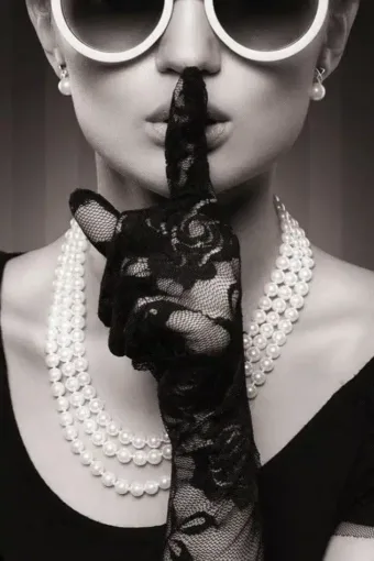 Szomorú , hogy az emberek többnyire nem annak hisznek aki igazat mond, hanem ann…