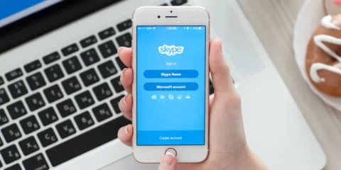 Megszűnik a skype