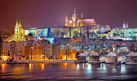 pexels-julius-silver-240301-753337 Prága összeomlása a rengeteg turista miatt