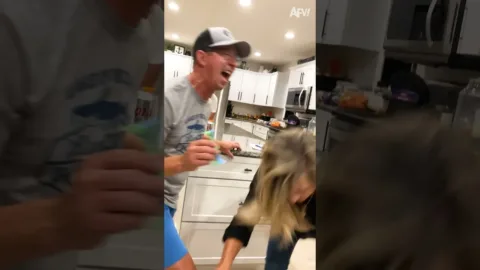Most ez jó cél #Shorts #FAIL #FUNNY #Friends
 – videó
