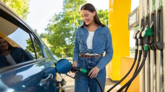 Benzinár robbanás: Miért kerül a magyaroknak mostantól sokkal többe a tankolás?