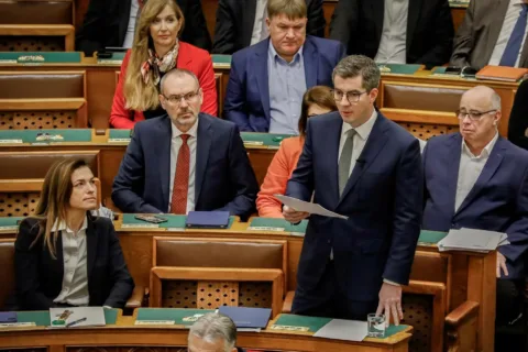 magyar kormány kiutasíthatná a kettős állampolgárokat!