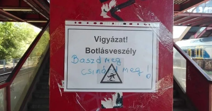 28 fénykép amely bebizonyítja, hogy a nyilvános üzengetésekben mi... 28 fénykép amely bebizonyítja, hogy a nyilvános üzengetésekben mi…