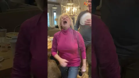 A nagymamát csíkos!  #Prank #JOKE #GRANNIE #FUNNY #REEL #AFV
 – videó