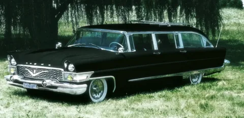 Egy különleges darab GAZ 13S Chaika Kombi Egy különleges darab
GAZ 13S Chaika Kombi