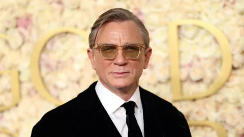 Daniel Craig