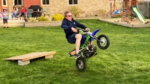 A legjobb motoros sport kudarcot vall  Minden gáz nem fék!
 – videó