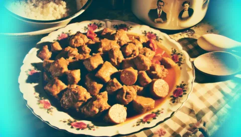 Paprikás krumpli recept – ahogy a nagyi készítette, mindig húsos Paprikás krumpli recept – ahogy a nagyi készítette, mindig húsos és ízletes