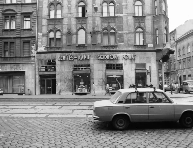 1980-as évek. Bp., Thököly út. FŐFOTÓ #RK1755351538 1980-as évek. Bp., Thököly út.
FŐFOTÓ
#RK1755351538