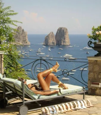 Kívánom neked a csend szépségét, a napfény dicsőségét, a sötétség rejtelmét, a l… #I1756416721