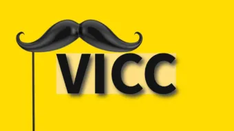 Vicc: Morzsi kutya a szék alá fekszik