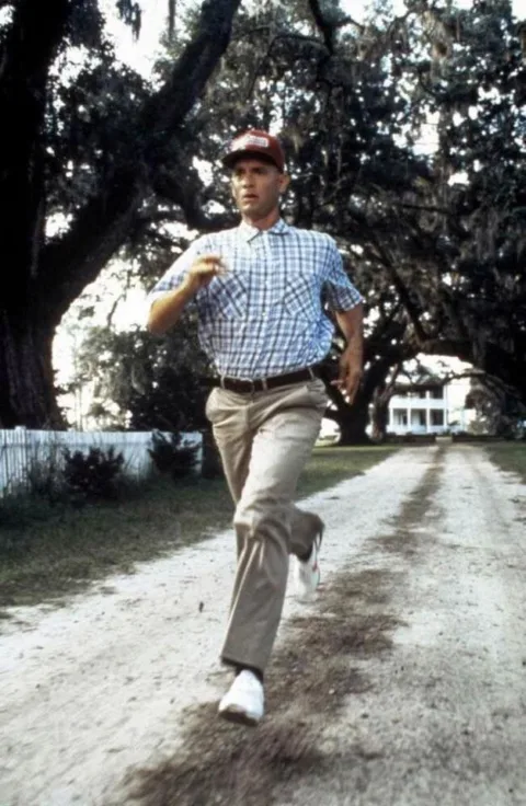 “Engedd, hogy a lábaid oda vezessenek, ahová a szíved vinne.”
Forrest Gump
 #I1759087608