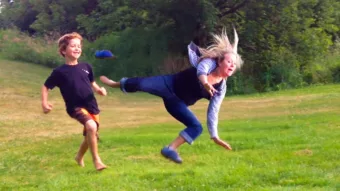 Jó anyukák, rossz döntések!  A legviccesebb anya kudarcot vall
 – videó