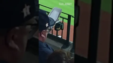 Klasszikus Astros rajongó …
 – videó