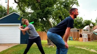 Mi nem köze az összetörésedhez!  Az epikus Valentin -nap kudarcot vall
 – videó