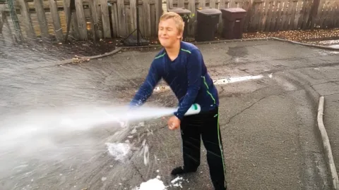 Miért vagyok ilyen szerencsétlen?!  Vicces rossz szerencse kudarcot vall
 – videó
