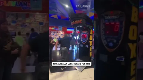 Amikor a kudarcok visszaütése  ​​#Fail #Failarmy #Boxing #funny #Shorts
 – videó