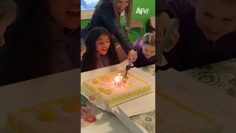 Ezek a barátok megértették a feladatot
 – videó