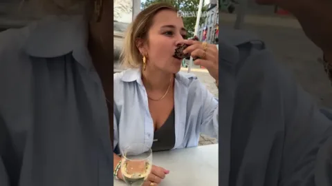 Soha többé nem eszek osztrigát
 – videó