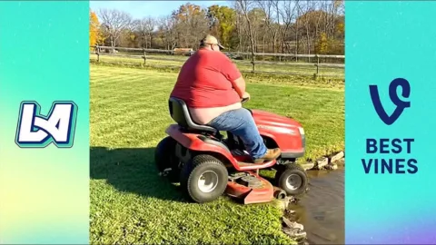 A világ legviccesebb videói – Próbálj meg nem nevetni
 – videó