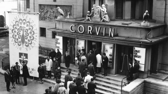 Kvíz Régi filmek, ismerős arcok – teszteld magad! Kvíz: Régi filmek, ismerős arcok – teszteld magad!