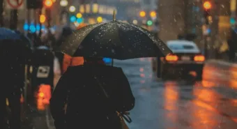 Tartós felhőzet és időnkénti eső – holnapi időjárás február 7.