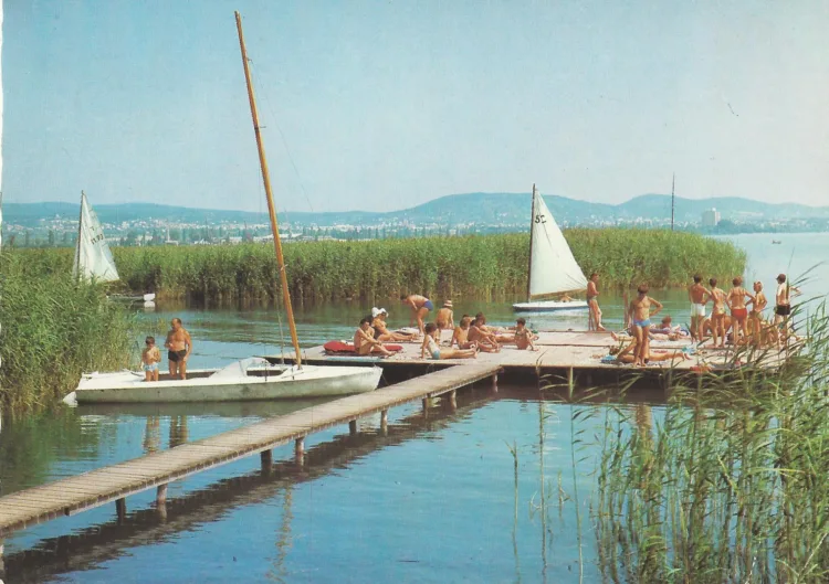 1977. Balatonfenyves. MaNDA #RK1776758435 1977. Balatonfenyves.
MaNDA
#RK1776758435
