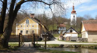 Felhős ég, helyenként eső – április 16. időjárás