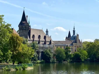 Kvíz: Ikonikus épületek – mennyit tudsz?