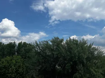 Változékony, enyhe nap jön – április 19. időjárás