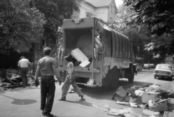 1984.  Bp., Nyúl utca, lomtalanítás.
FORTEPAN
 #RK1779624903