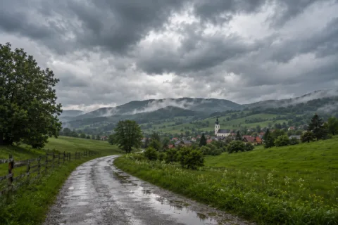 Holnapi időjárás május 15.: hűvös, csapadékos fordulat érkezik