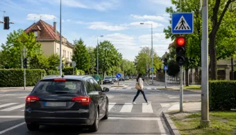 Kvíz: Egy kis KRESZ – tudod még a fontos szabályokat?