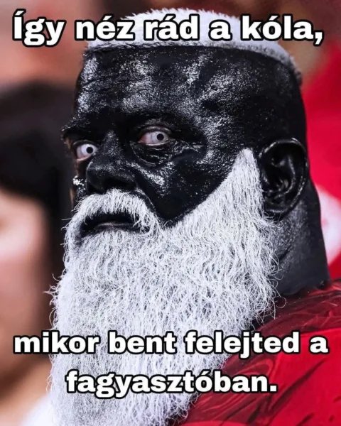 Így néz rád a kóla, mikor bent felejted a fagyasztóban.
