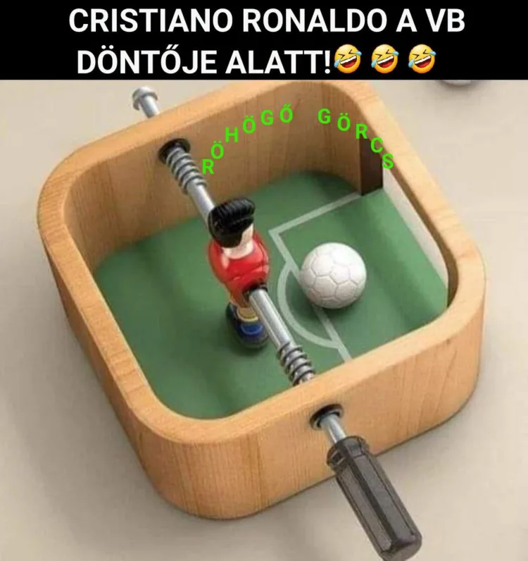 Cristiano Ronaldo a vb döntője alatt! Cristiano Ronaldo a vb döntője alatt!