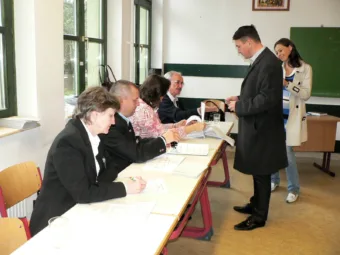 Ákos