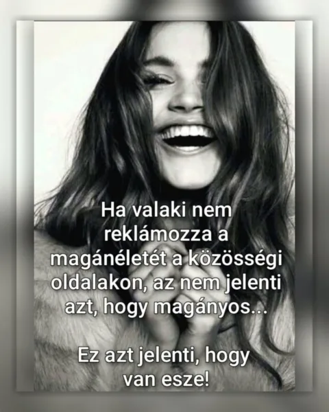 Ha valaki nem reklámozza a magánéletét a közösségi oldalakon...